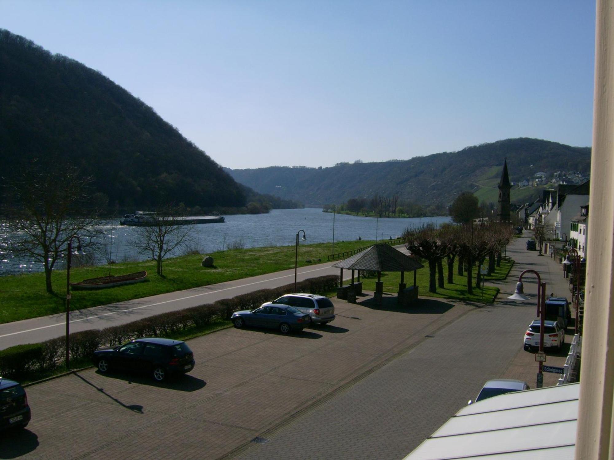 Gasthaus Zur Traube Hatzenport Dış mekan fotoğraf